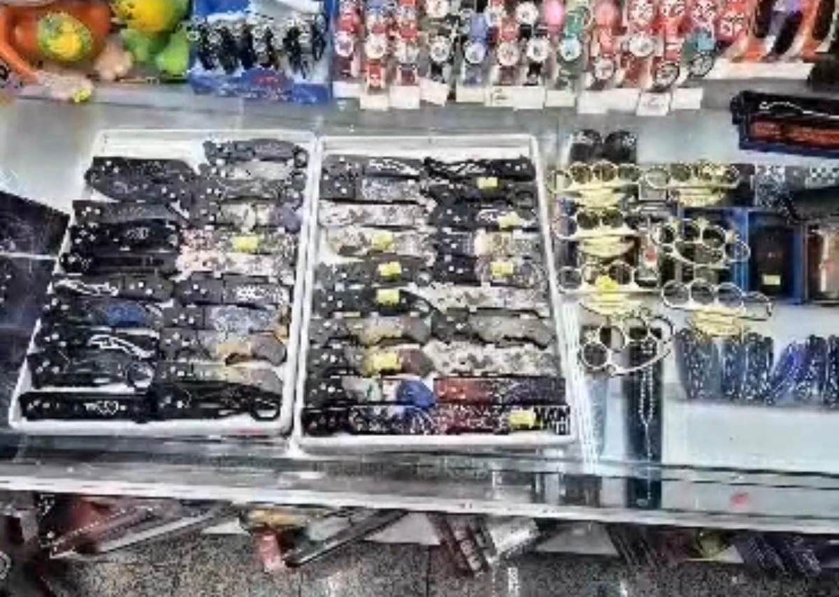Kayseri\'de Yasaklı Bıçaklara Baskın