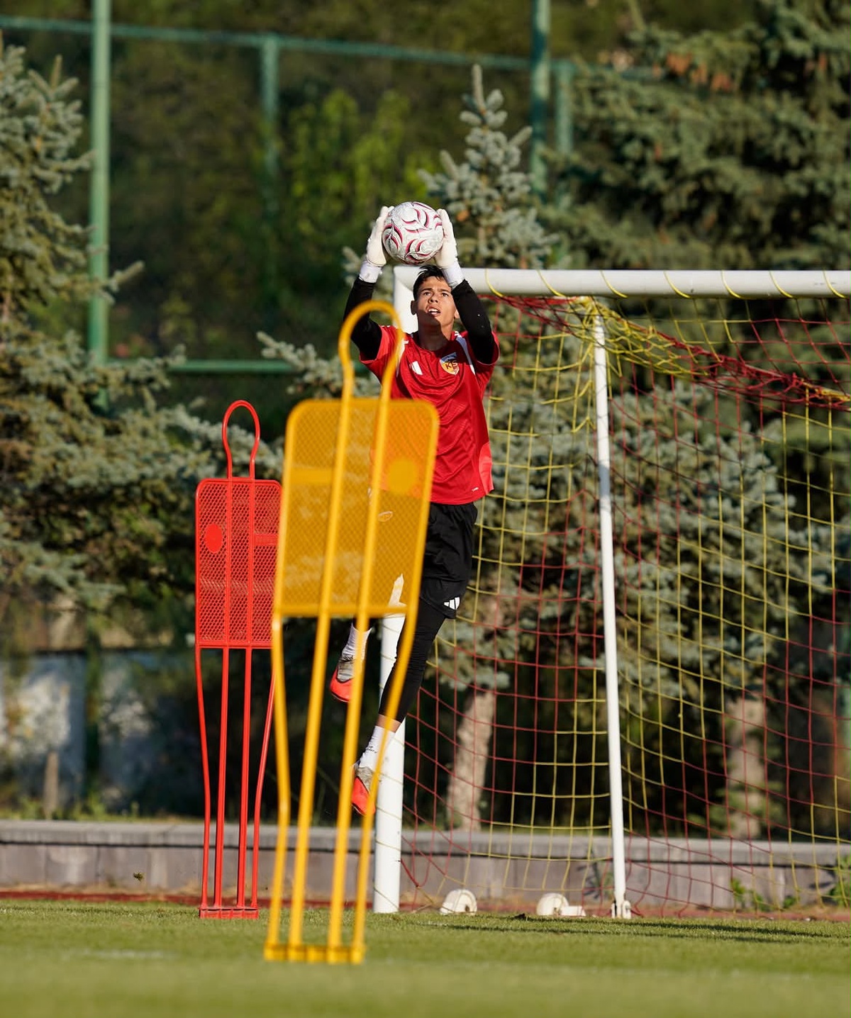 Kayserispor\'da Yeni Sezon Hazırlıkları Devam Ediyor