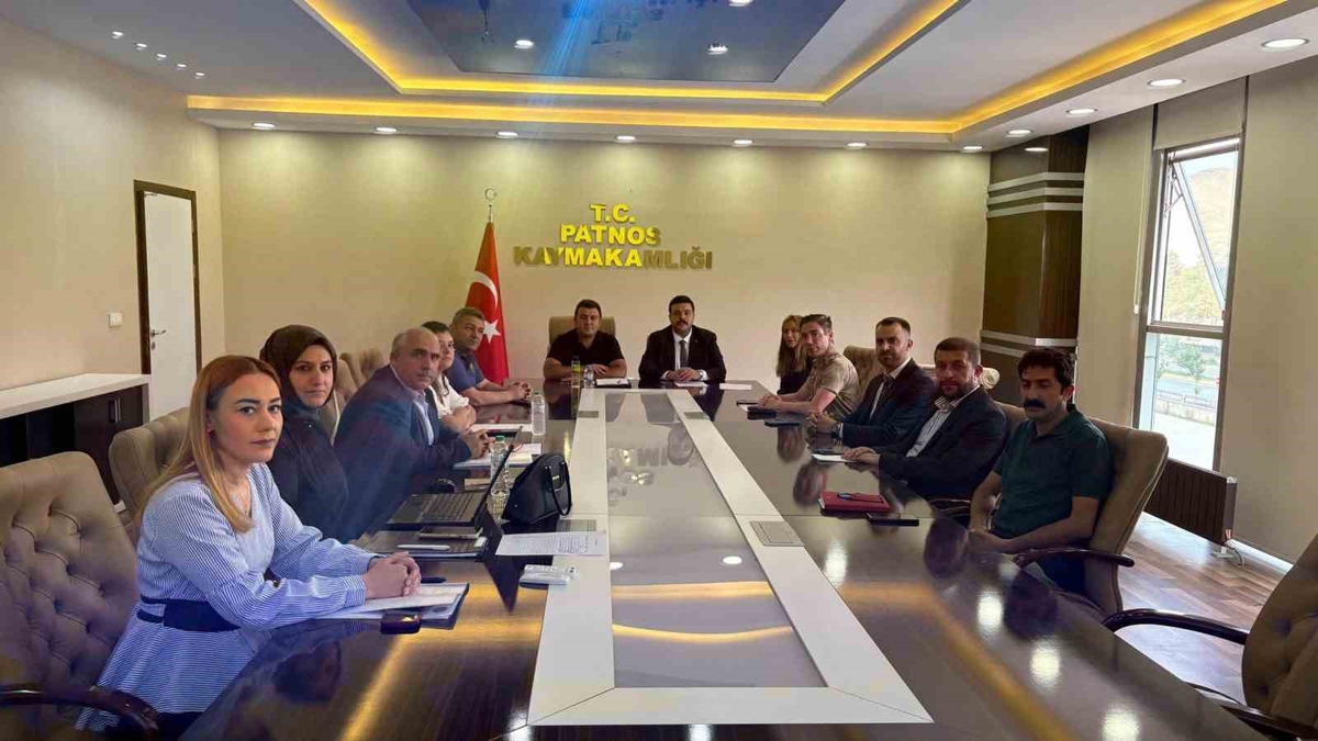 Patnos\'ta Kadına Yönelik Şiddetle Mücadele Toplantısı