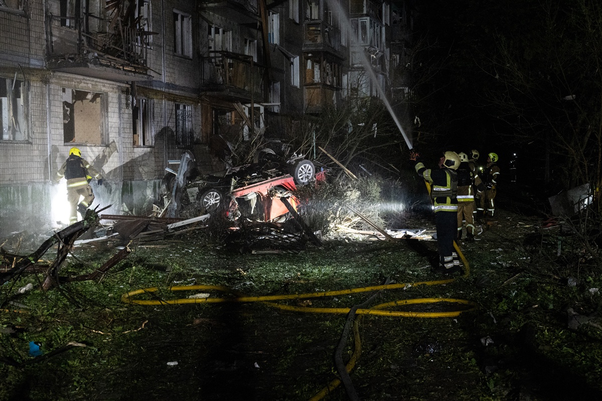 Kiev\'e Hava Saldırısı: 9 Ölü, 28 Yaralı