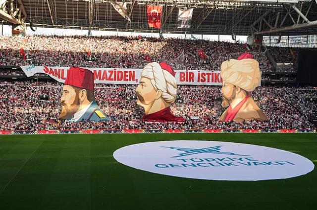 TÜGVA'nın etkinliğine damga vuran görüntü! Çok sinirlendi