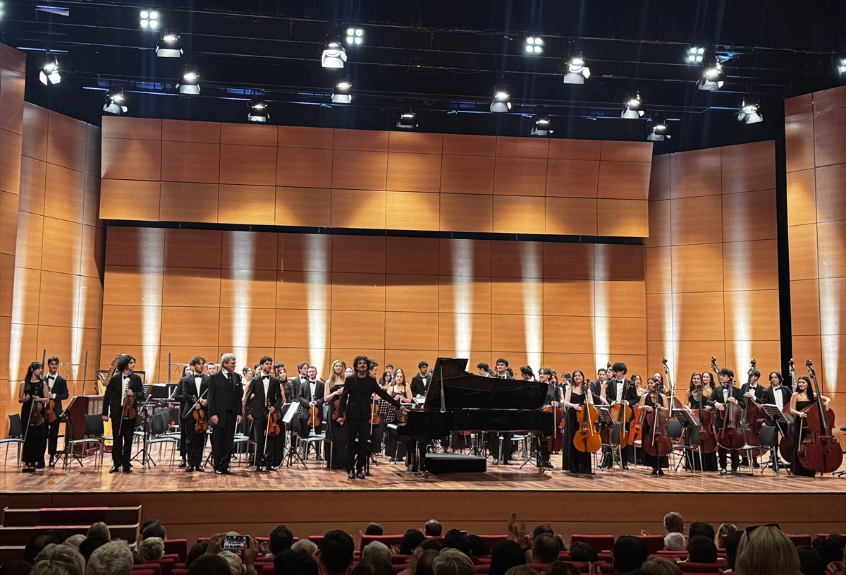 TUGFO 20. Yaşını Konserle Kutladı