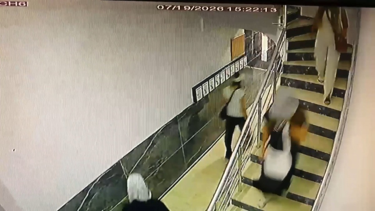 Hırsız Kadınlar Zeytinburnu\'nda Yakalandı