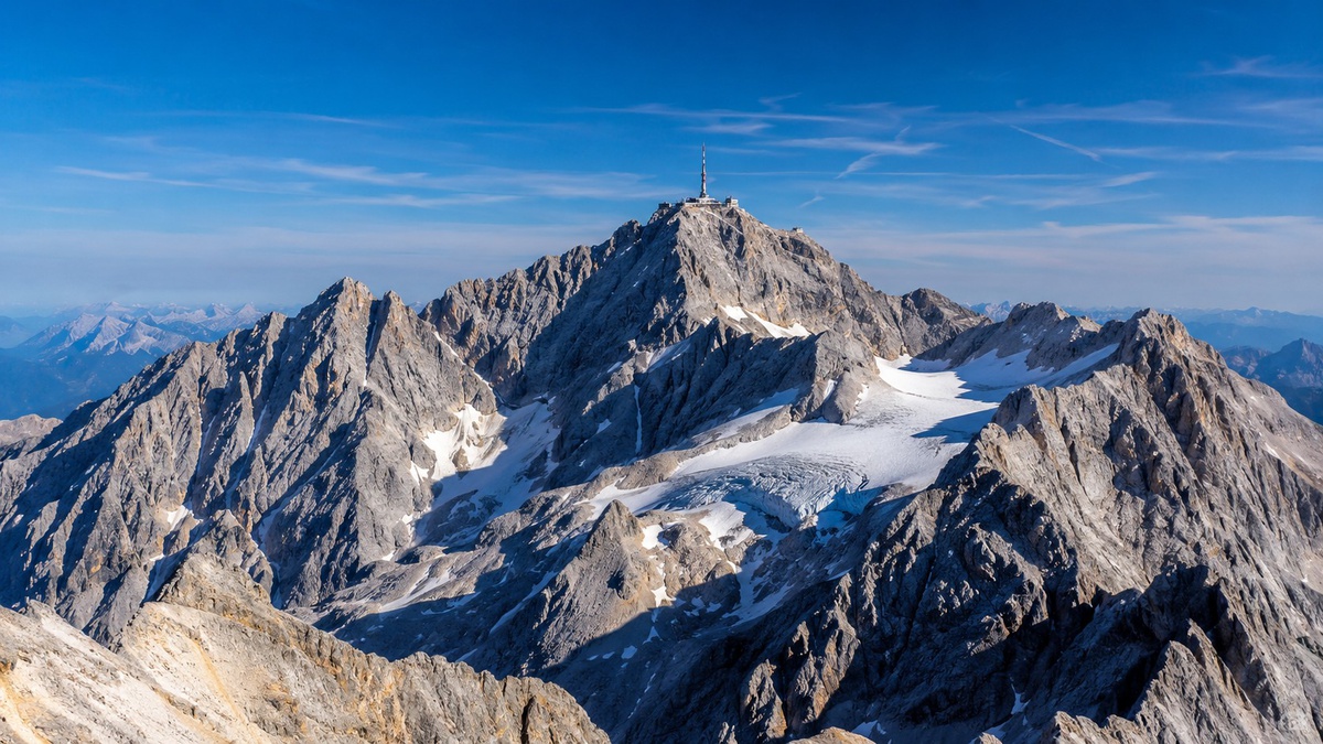 68 Yaşındaki Dağcı Zugspitze\'de Hayatini Kaybetti
