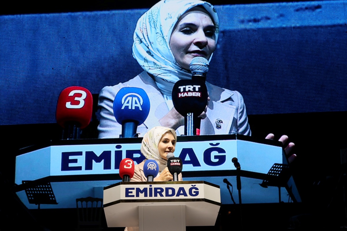 Bakan Göktaş "19. Emirdağ Gurbetçi Festivali"nde konuştu: