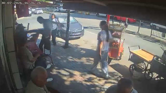 Laf atma kavgası ölümle bitti! Kocasıyla gelince ortalık karıştı