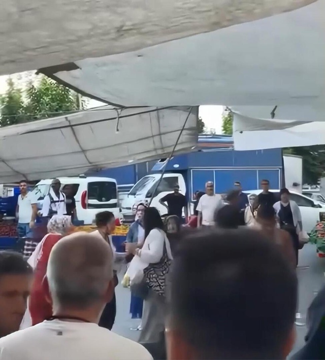 Pazarda 'seçmece' tartışması kanlı bitti: Esnaf, kadının kafasını kırdı