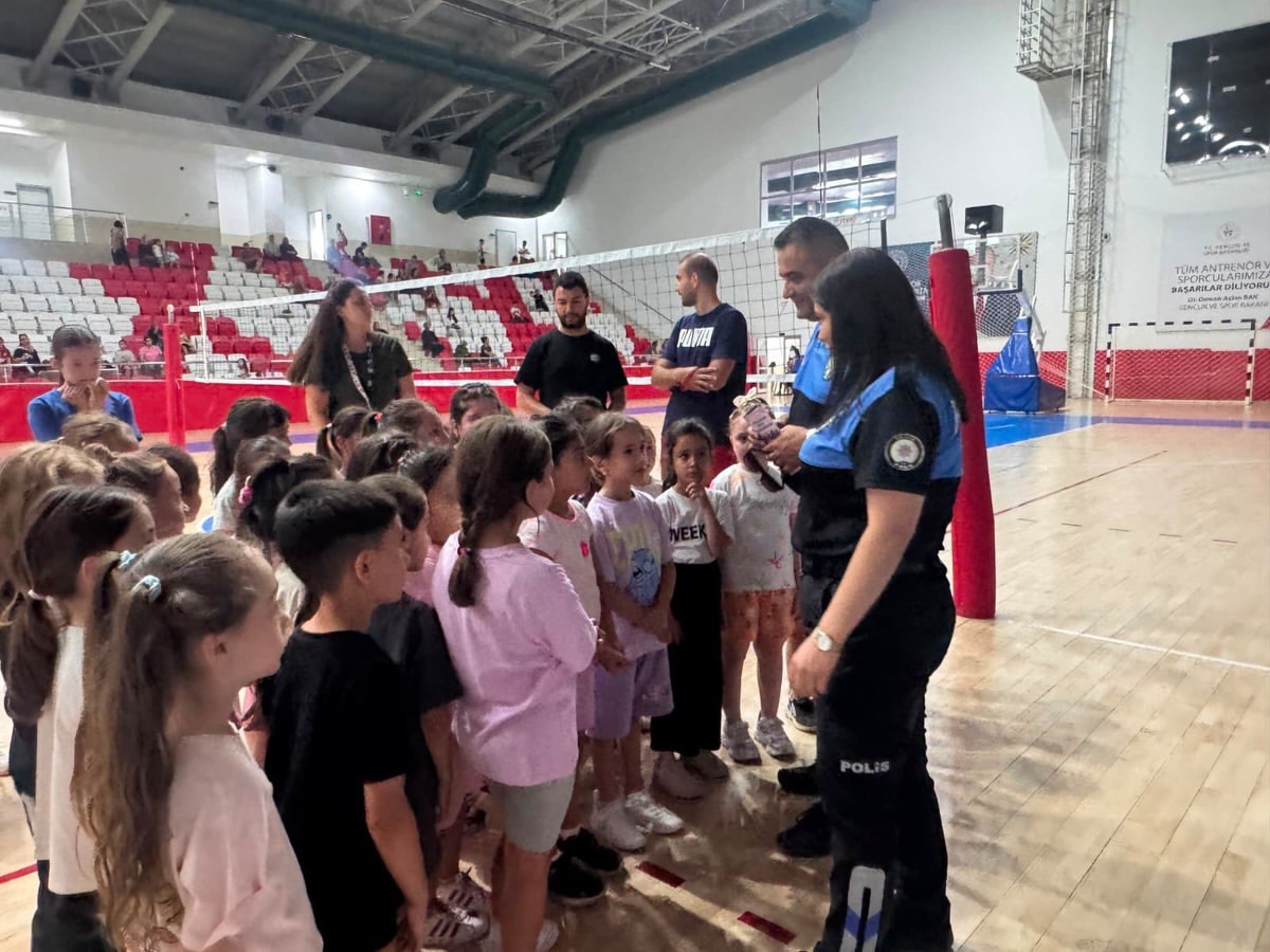 Çocuklara Polislik Eğitimi