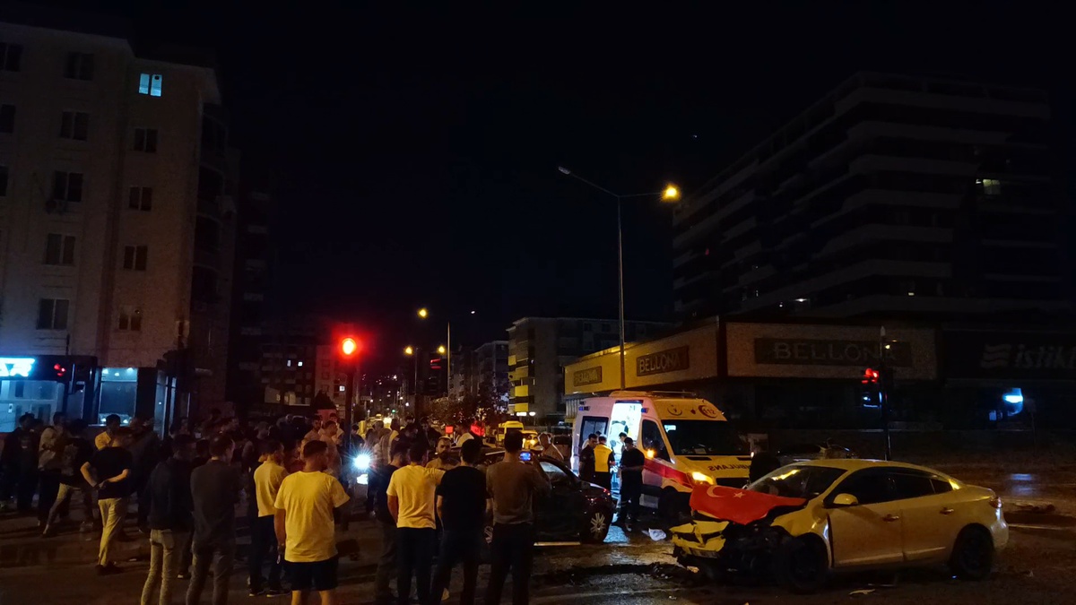 Bursa\'da Trafik Kazası: 7 Yaralı