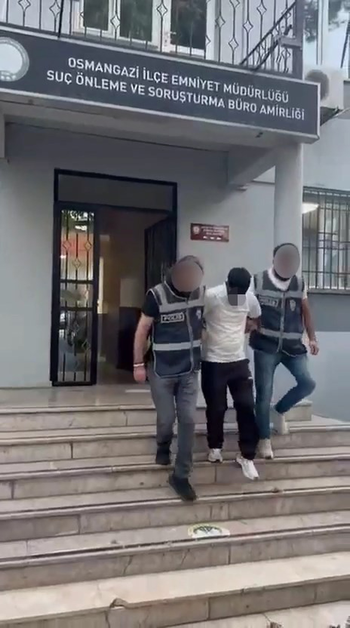 Bursa\'da Hapis Cezası Olan 4 Şahıs Yakalandı