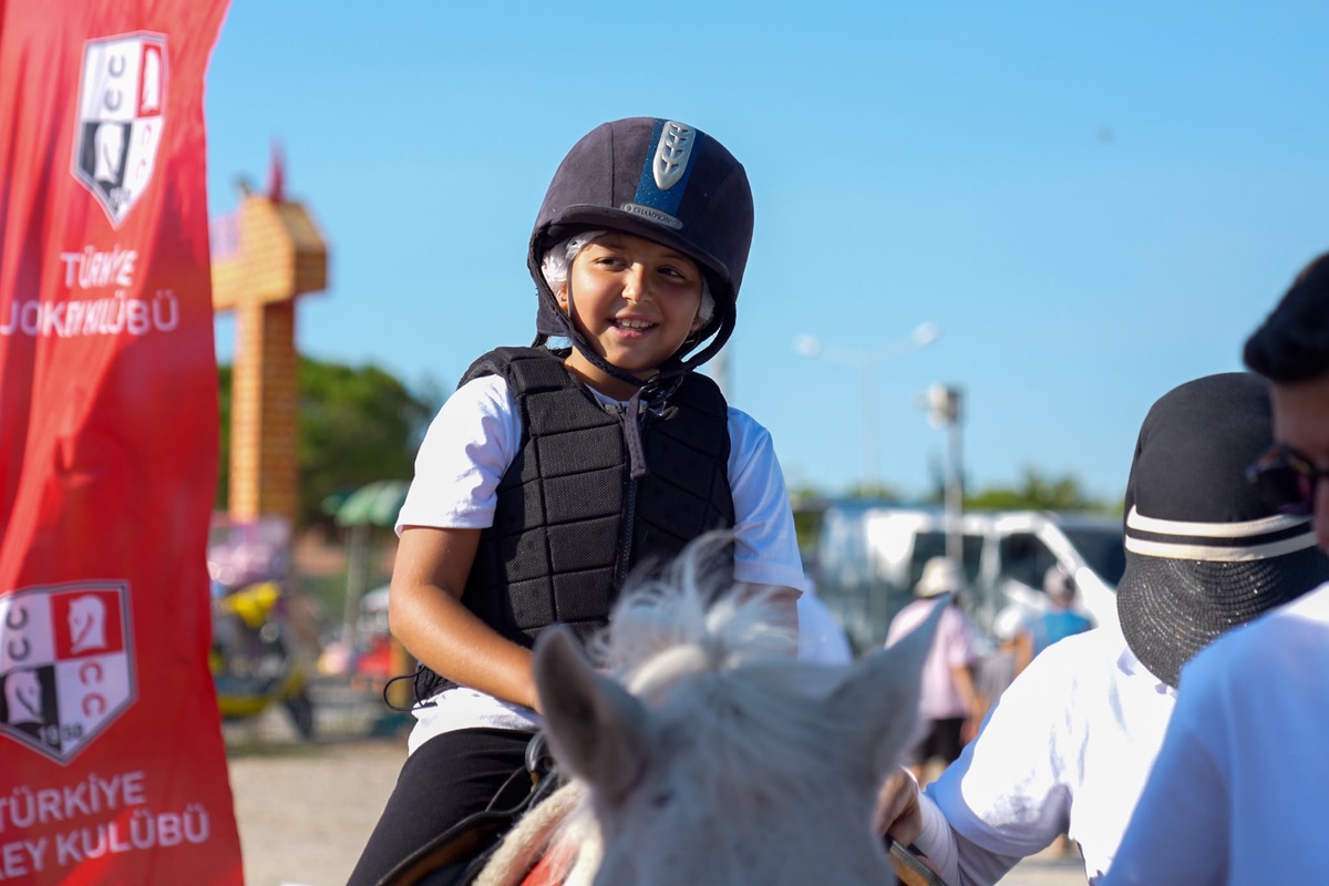 Didim Belediyesi, çocukları “Pony Club” etkinliğinde buluşturdu