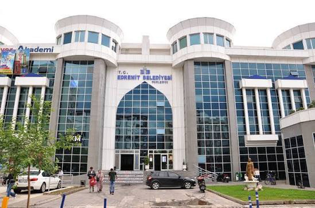 Edremit Belediyesi’nden “usulsüz işlem” iddialarına suç duyurusu