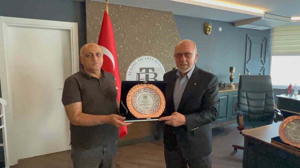 Elazığ Ticaret Borsası\'nda Teşekkür Töreni