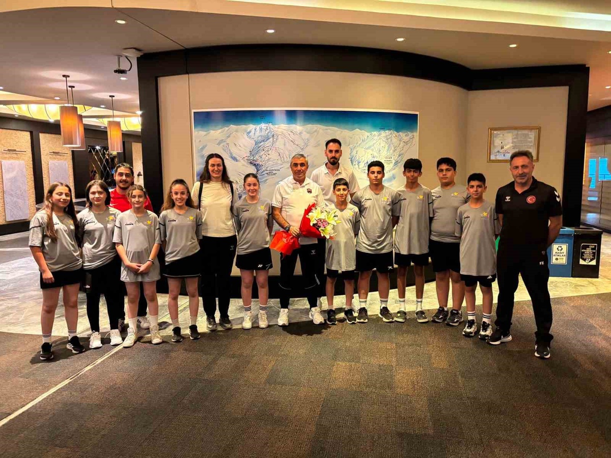 Erzincanspor ve Badminton Takımı Buluştu