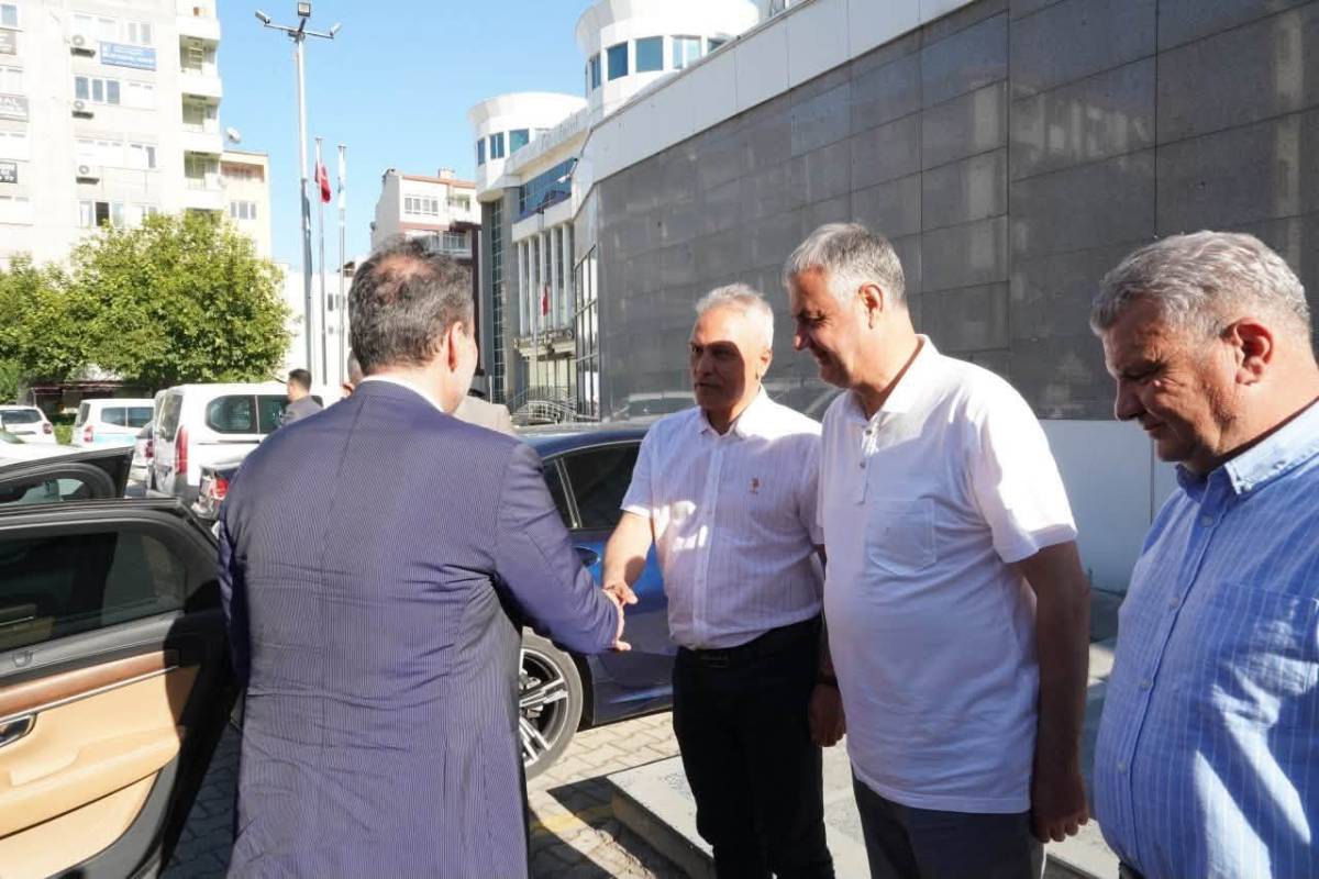 Fatih Erbakan\'dan Edremit Belediyesi\'ne ziyaret