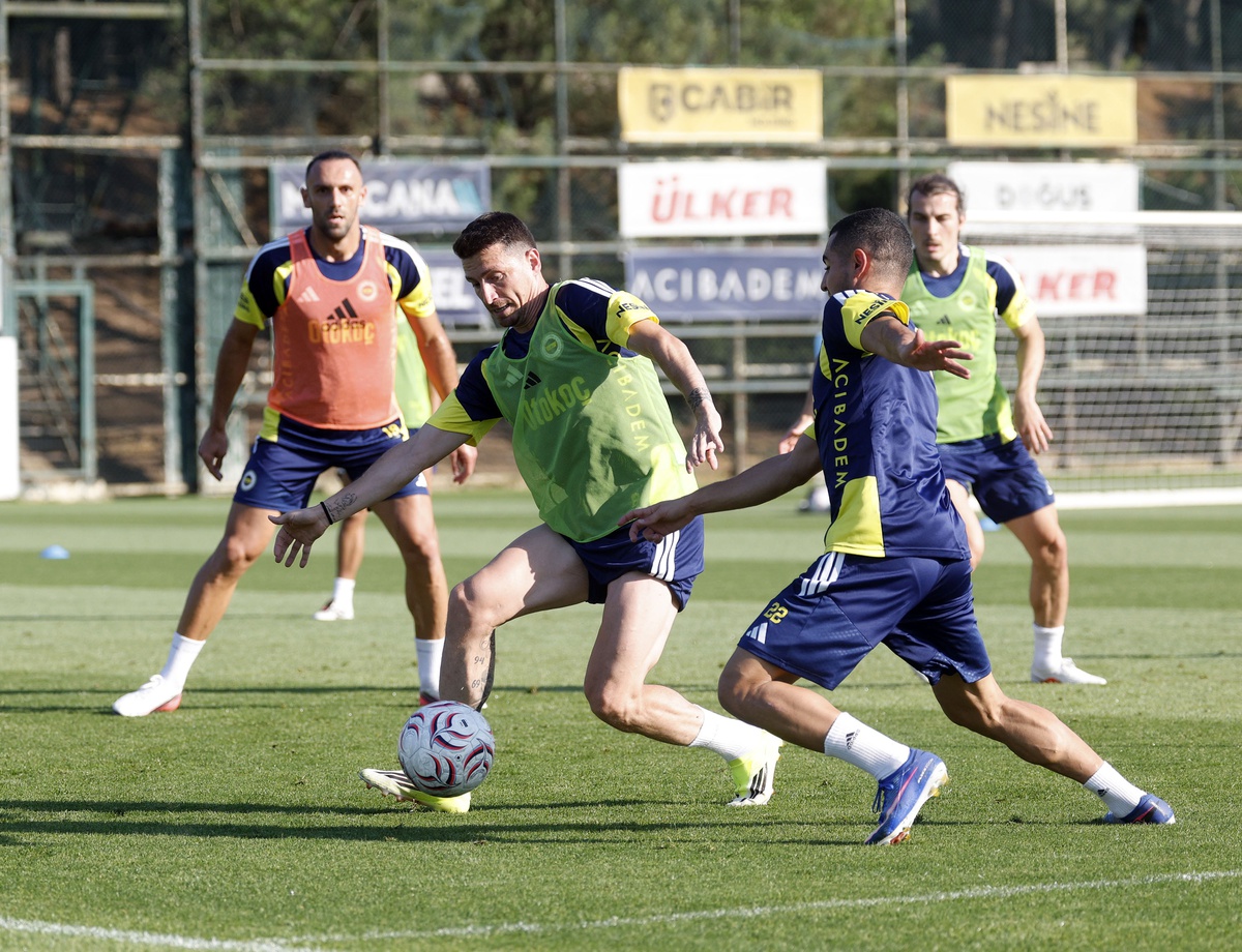 Fenerbahçe, Sturm Graz Maçı İçin Hazırlanıyor