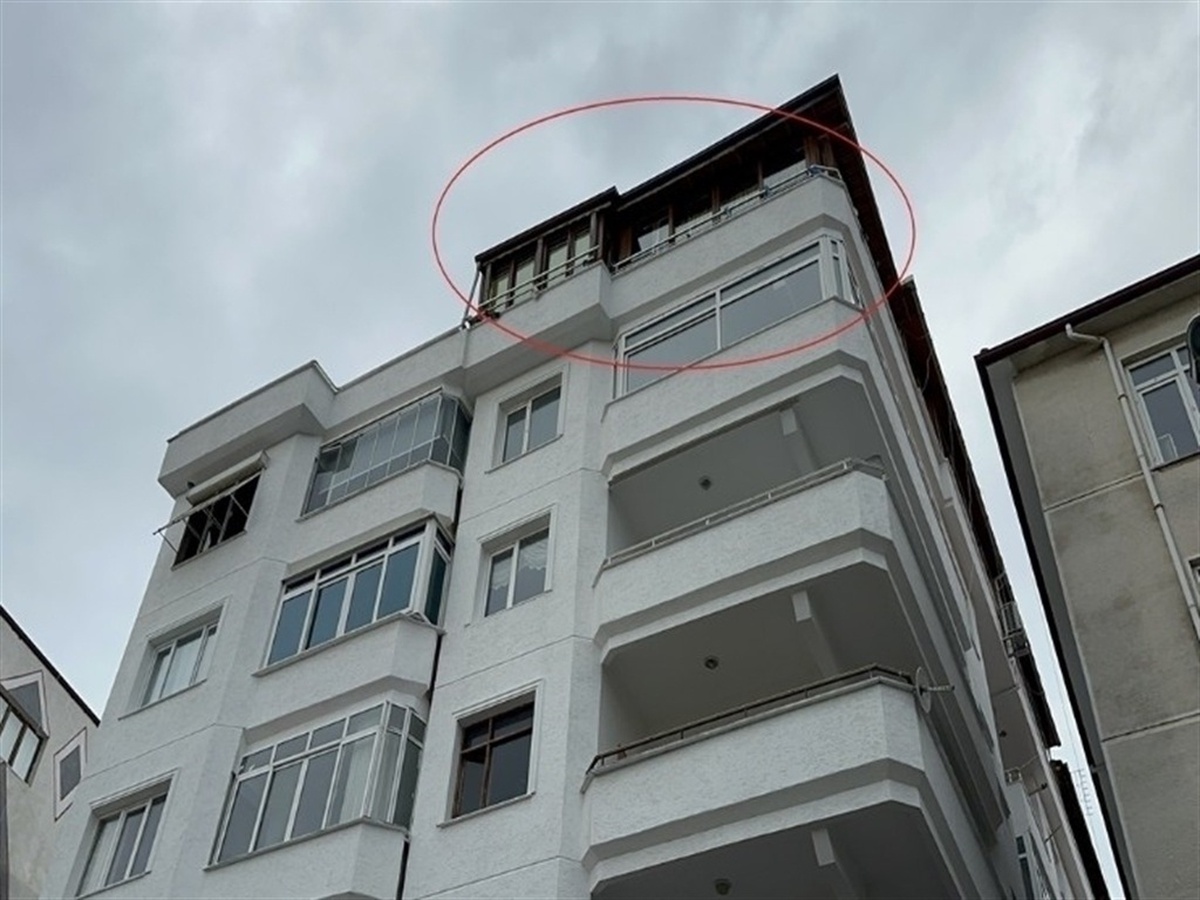 Şarkıcı Güllü\'nün Ölümü: Kızı ve Arkadaşına Müebbet İstendi