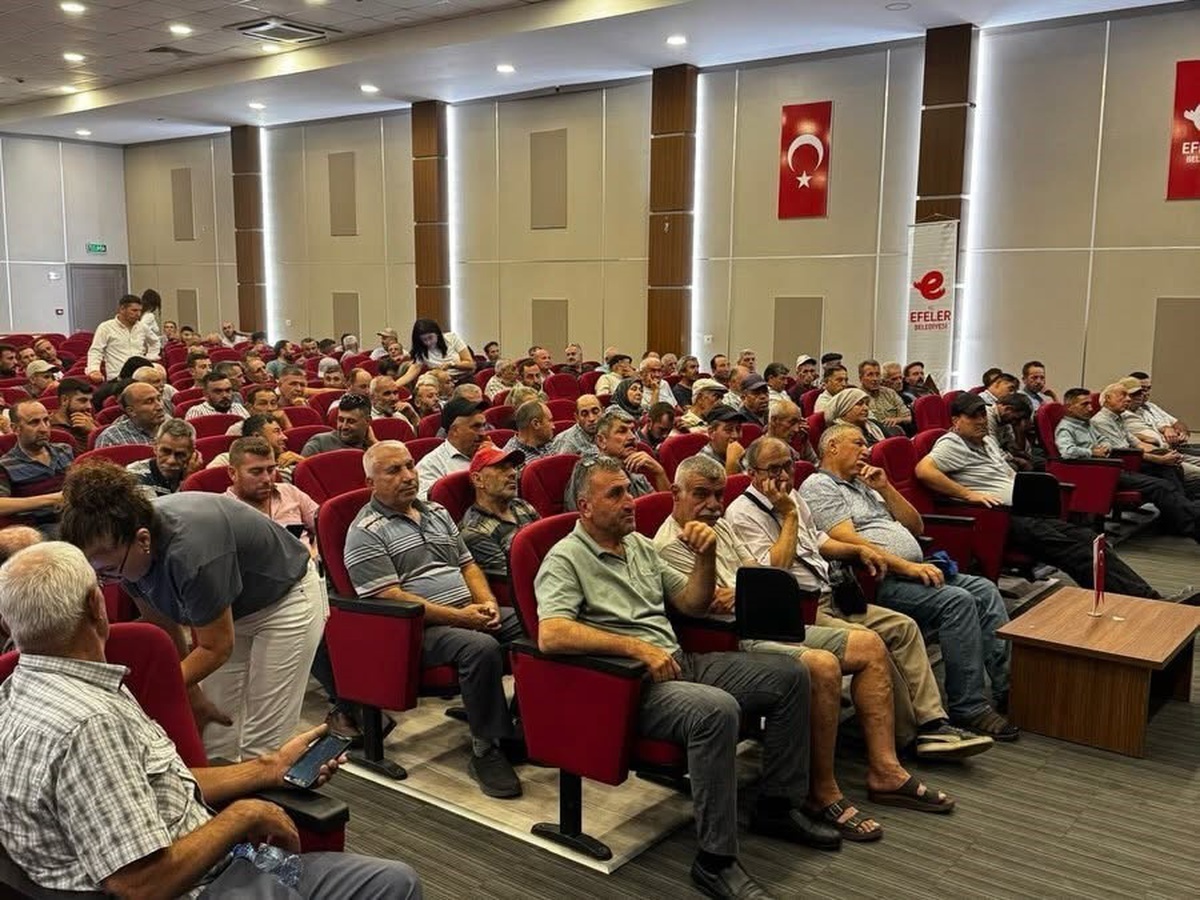 İncir Üreticilerine Bilgilendirme Toplantısı