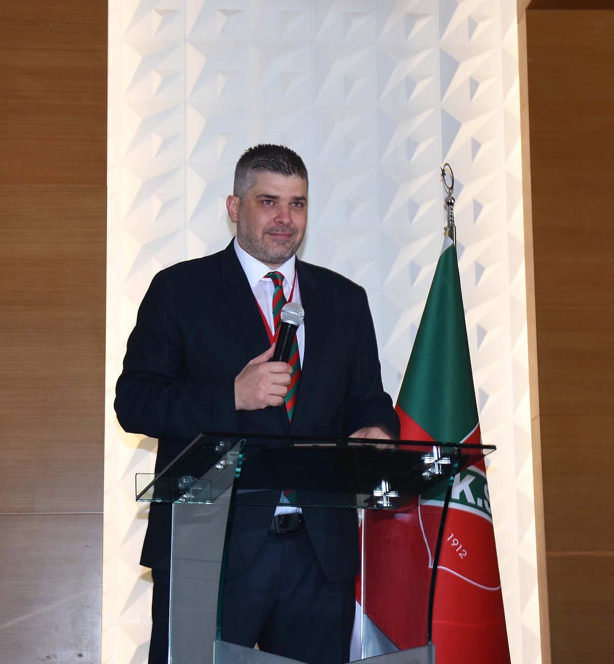 Karşıyaka Basketbolda Yeniden Yapılanma