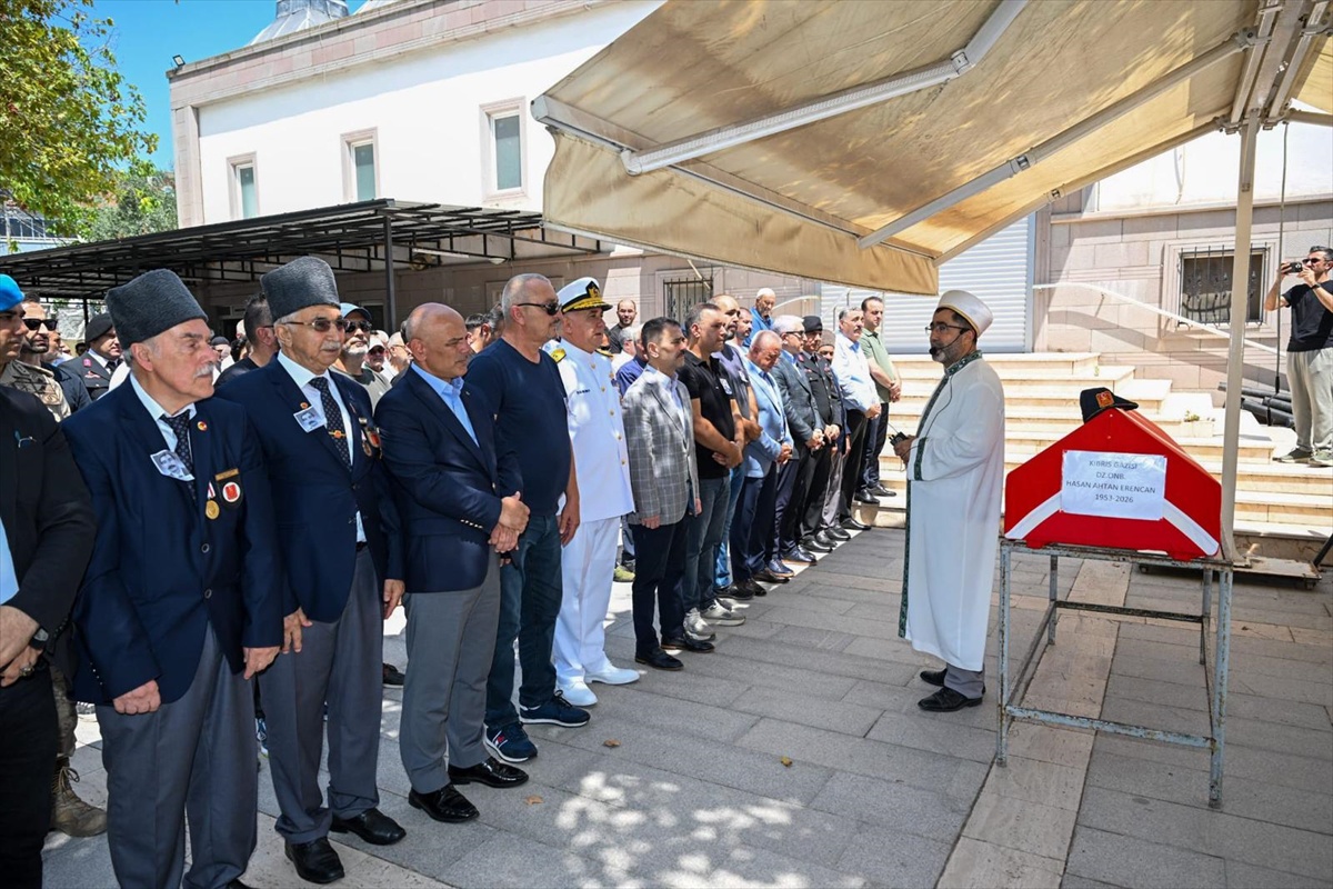 Kıbrıs Gazisi Hasan Ahtan Erencan Son Yolculuğuna Uğurlandı