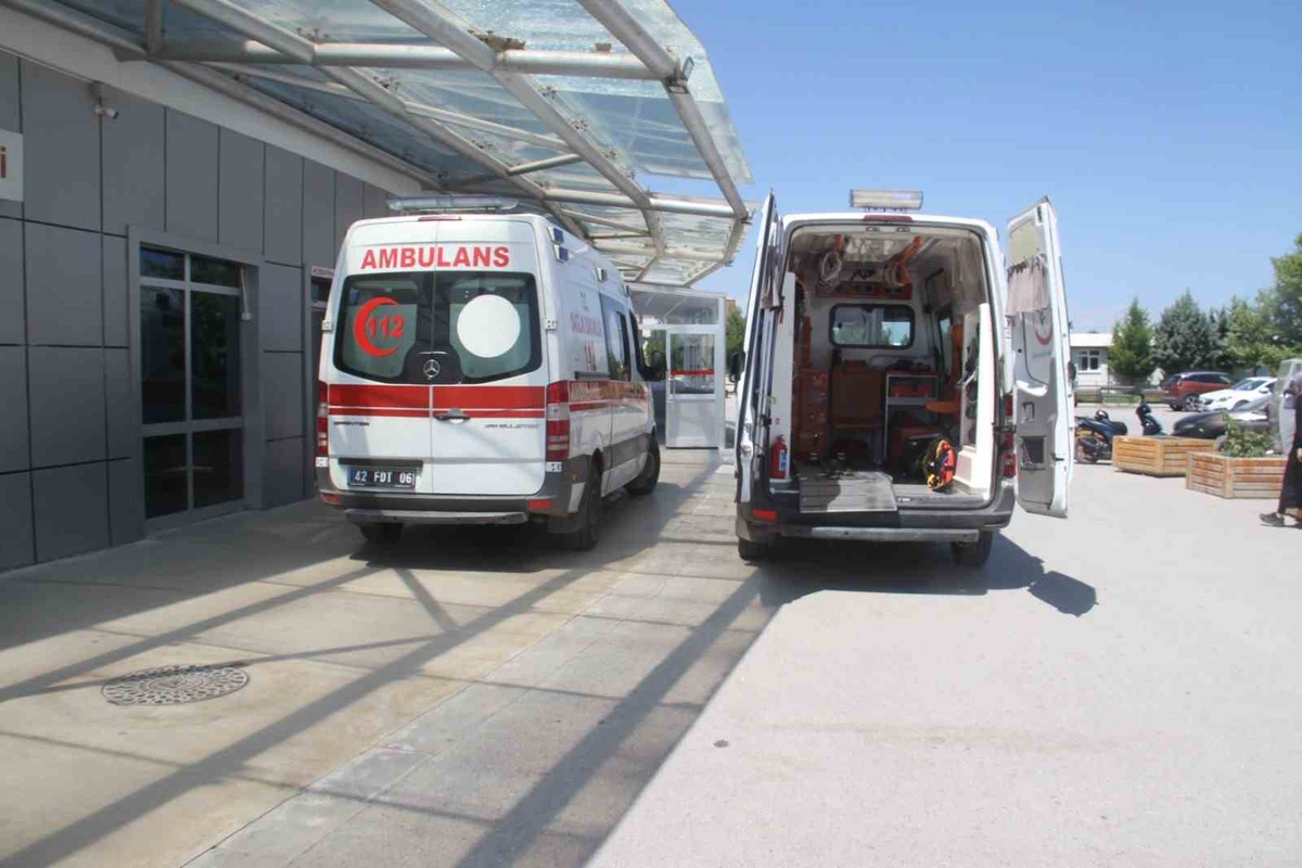 Beyşehir\'de Trafik Kazası: Sürücü Ağır Yaralandı