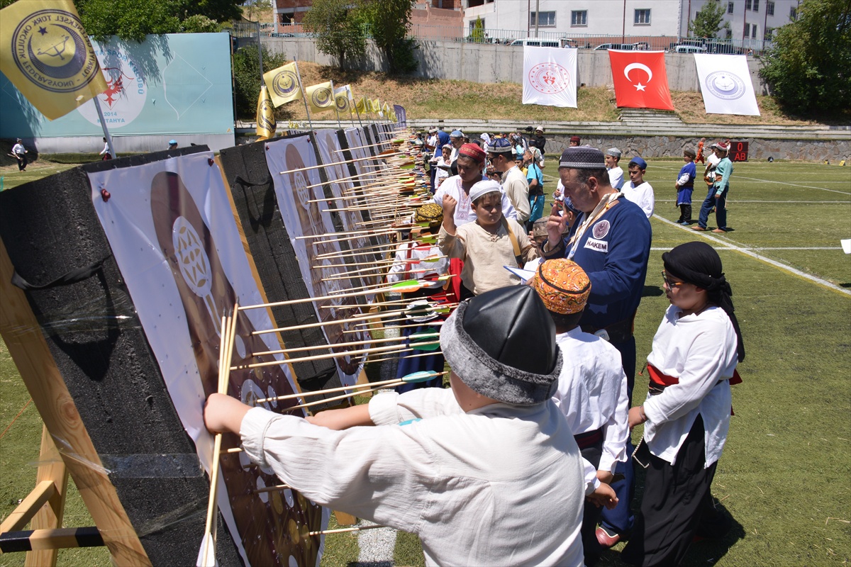 Kütahya'da Geleneksel Okçuluk Şampiyonası