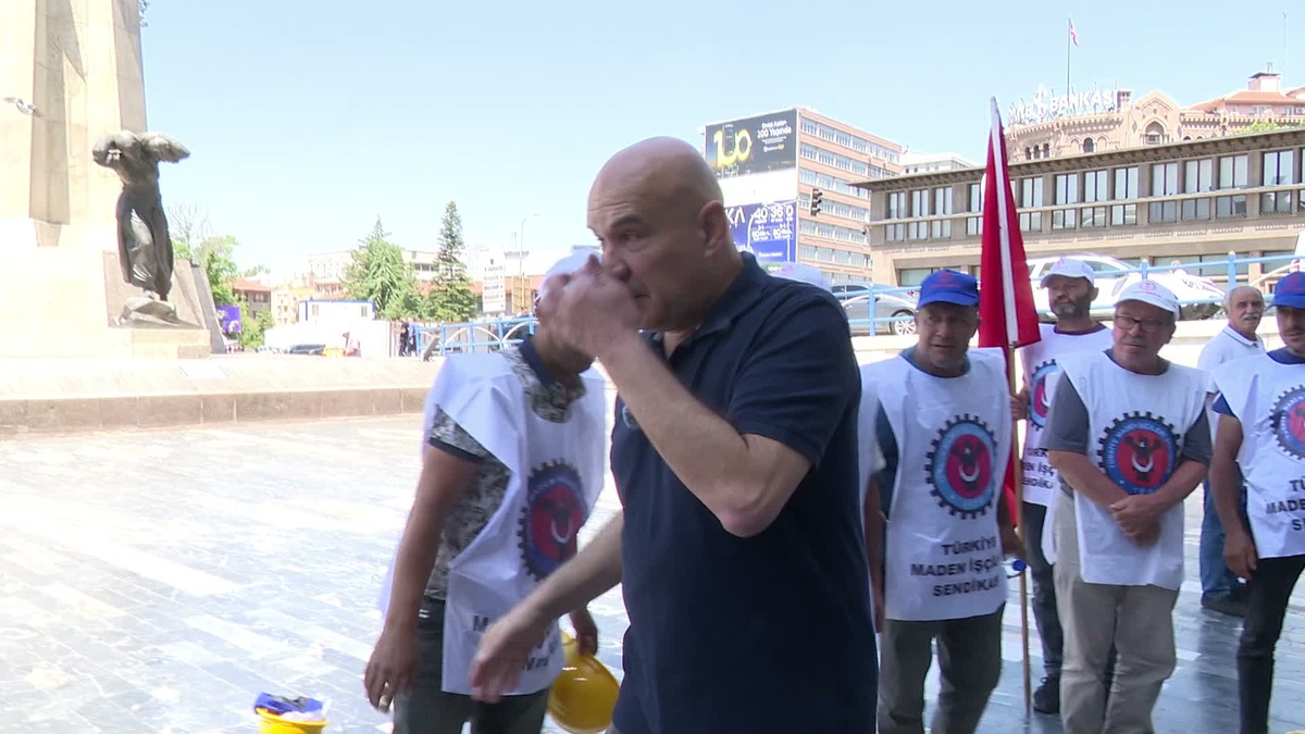 Turhan Çömez\'den madenciler için çağrı: "Bu alın teri soygununa Allah aşkına son verin"