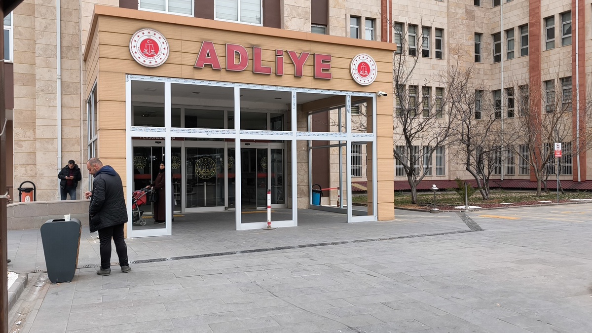 Bad-ı Saba Konutları davasında müteahhit Şahin Avşaroğlu tahliye edildi