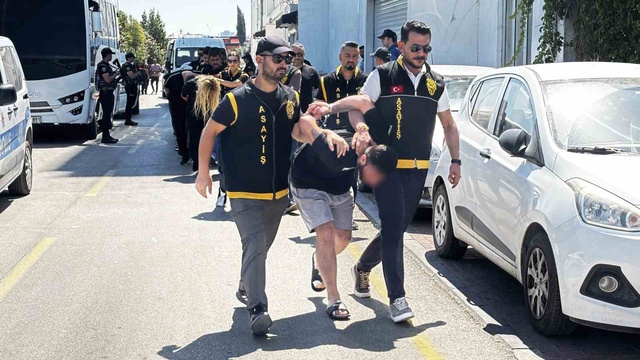 <a class='keyword-sd' href='/turkiye/' title='Türkiye'>Türkiye</a>'nin konuştuğu bu görüntülerin ardından kadın cinayeti çıktı: Kıskançlık bahanesine sığındı