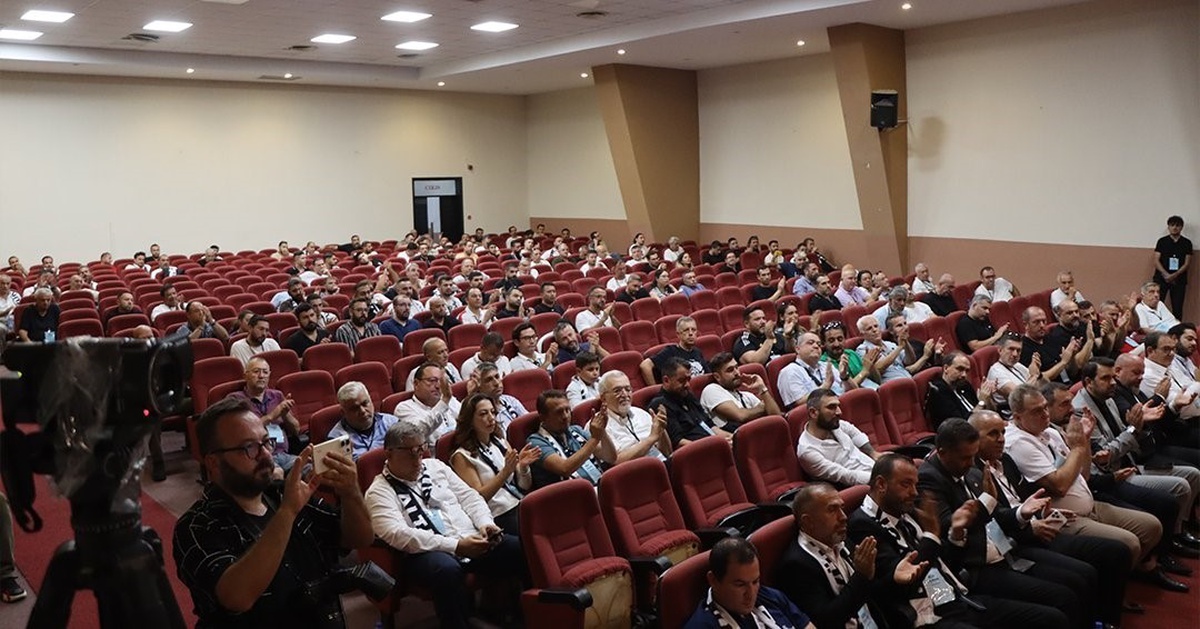 Altay Yönetiminden İstifa ve Kayyım Talebi