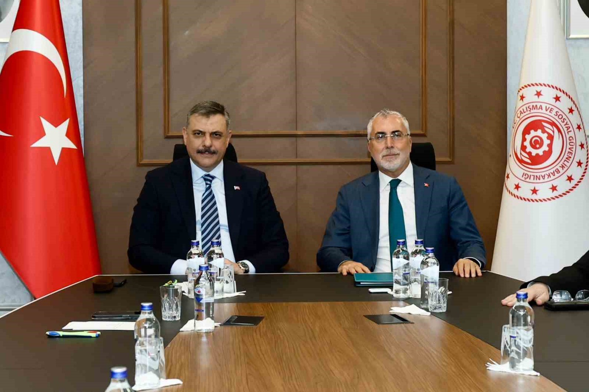 Toplum Yararına 30 Bin Kontenjan