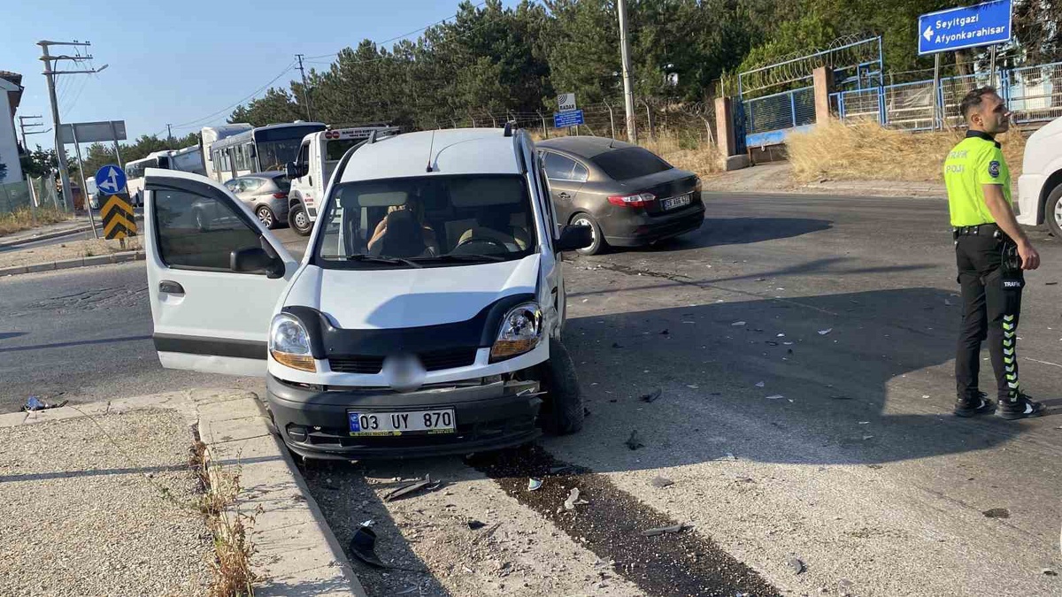 Eskişehir\'de Trafik Kazası: Bir Yaralı