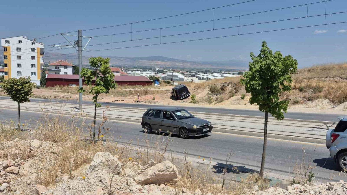 Eskişehir\'de Trafik Kazası: 2 Yaralı