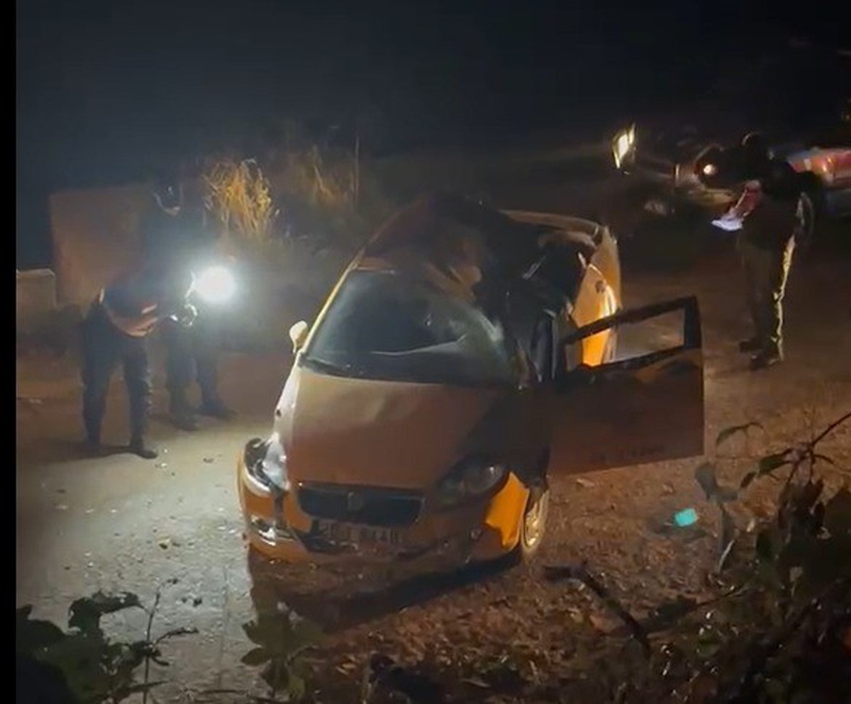 Ticari Taksi Şarampole Yuvarlandı: Sürücü Hayatını Kaybetti