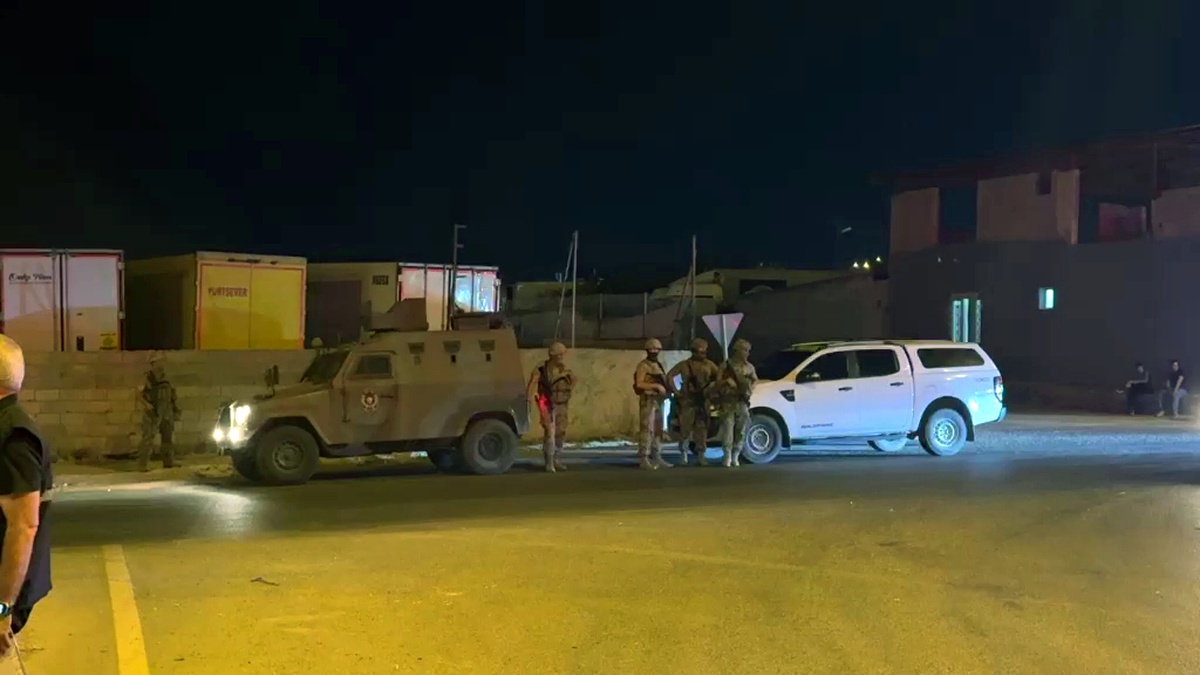 Reyhanlı\'da Düğün Konvoyunda Kavga