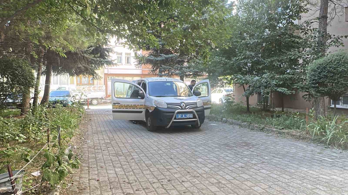 Kastamonu\'da 4 Yaşındaki Çocuk Pencereden Düştü