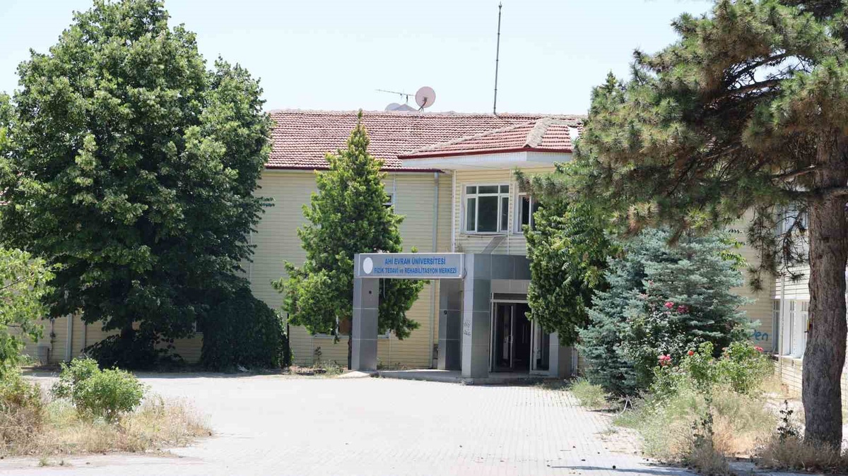 Kırşehir\'de Riskli Yapılar Yıkılacak