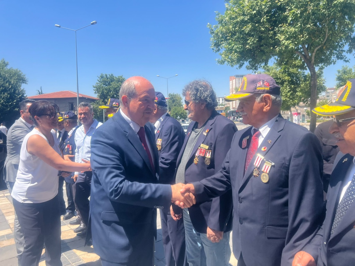 KKTC 5. Cumhurbaşkanı Ersin Tatar’dan Kayseri’de gazilere vefa ziyareti