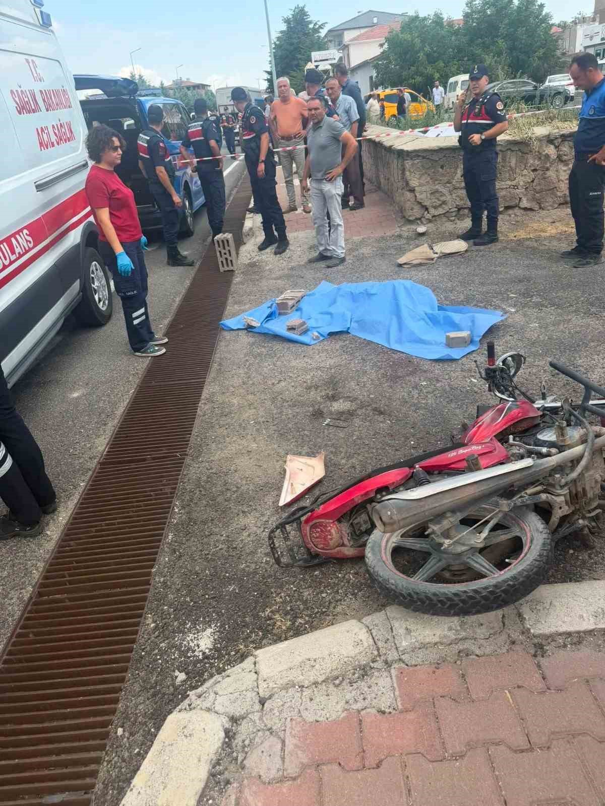 Motosiklet Kazasında 13 Yaşındaki Sürücü Hayatını Kaybetti