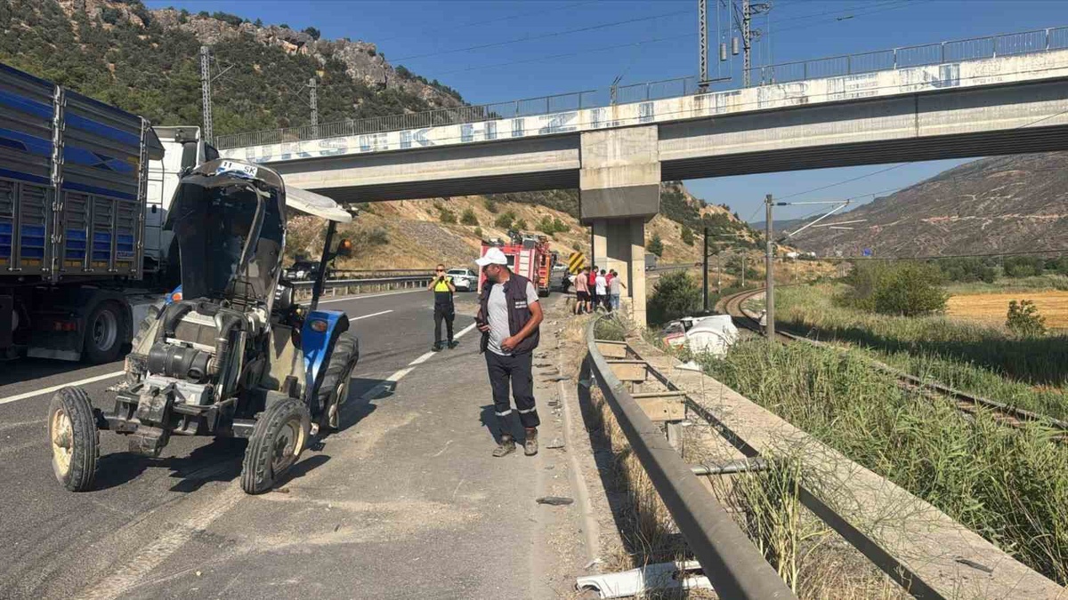 Bilecik\'te LPG Tankeri ile Traktör Çarpıştı