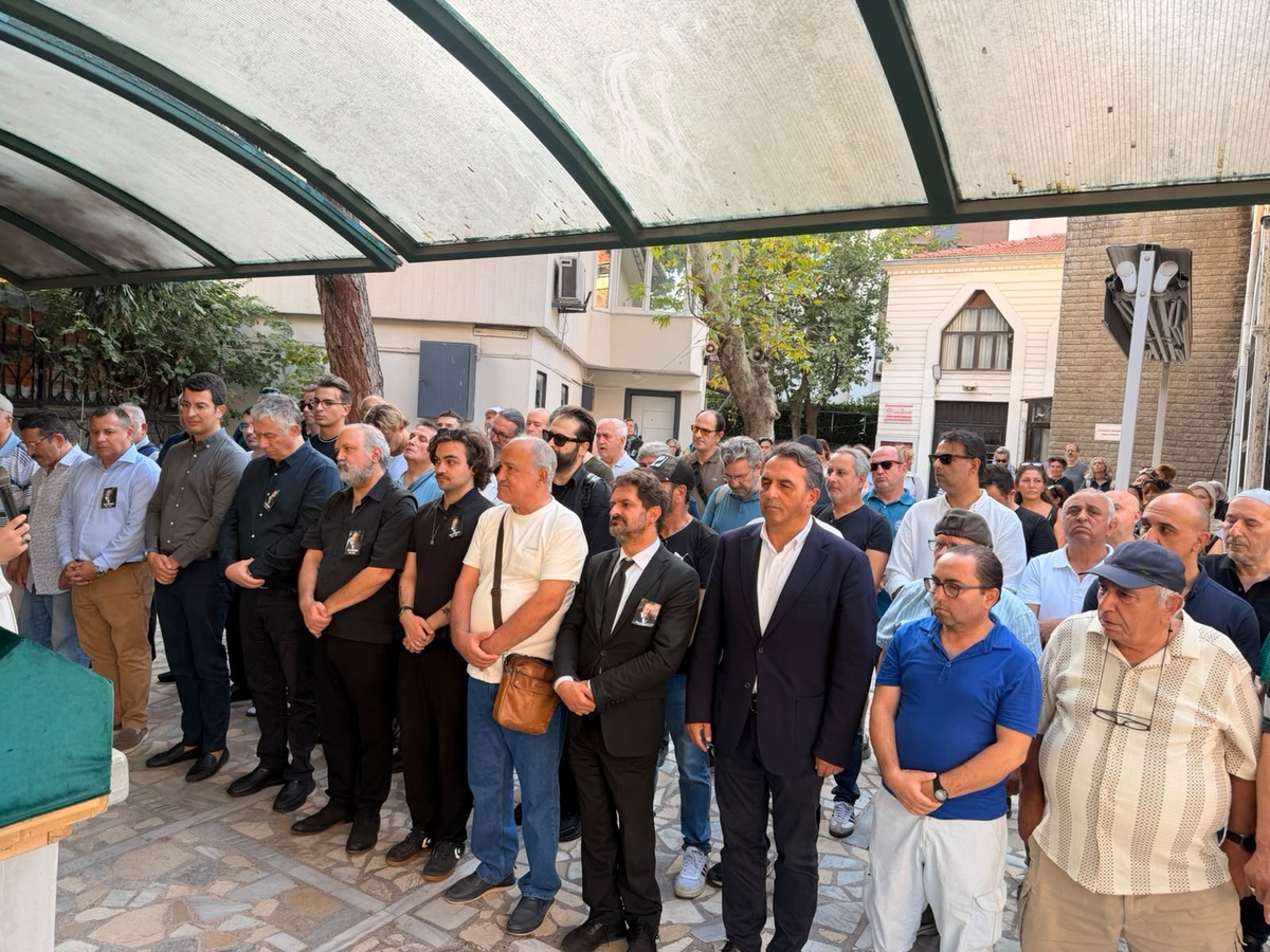 Usta Oyuncu Can Kolukısa Son Yolculuğuna Uğurlandı
