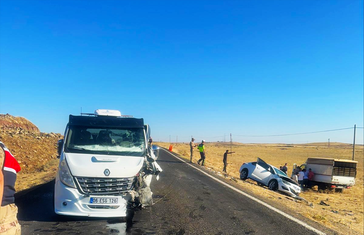 Siverek\'te trafik kazası: 3 yaralı