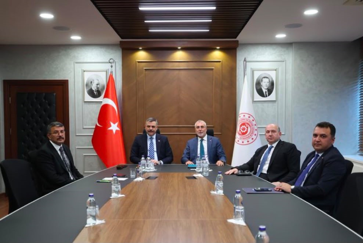 30 Bin Kontenjan Toplum Yararına Programı için Belirlendi