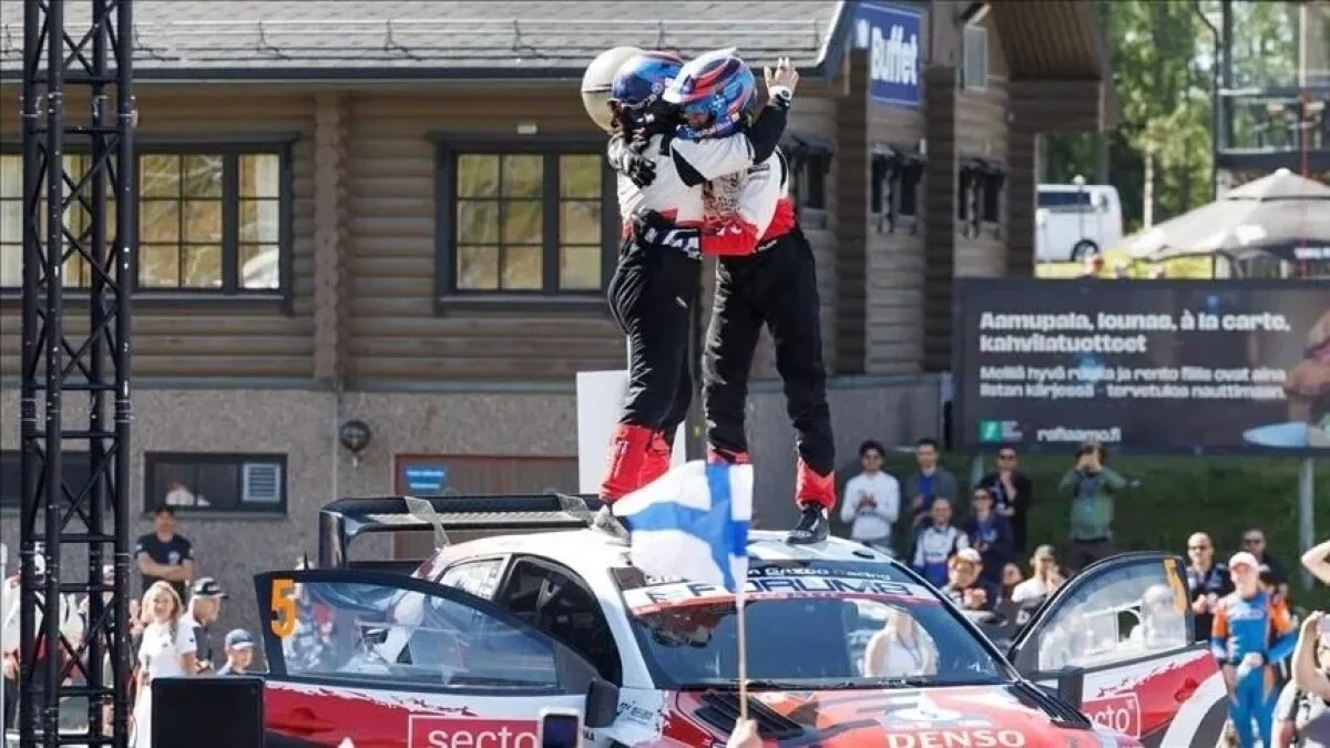Toyota Gazoo Racing\'den Finlandiya Rallisi\'nde Üstün Başarı