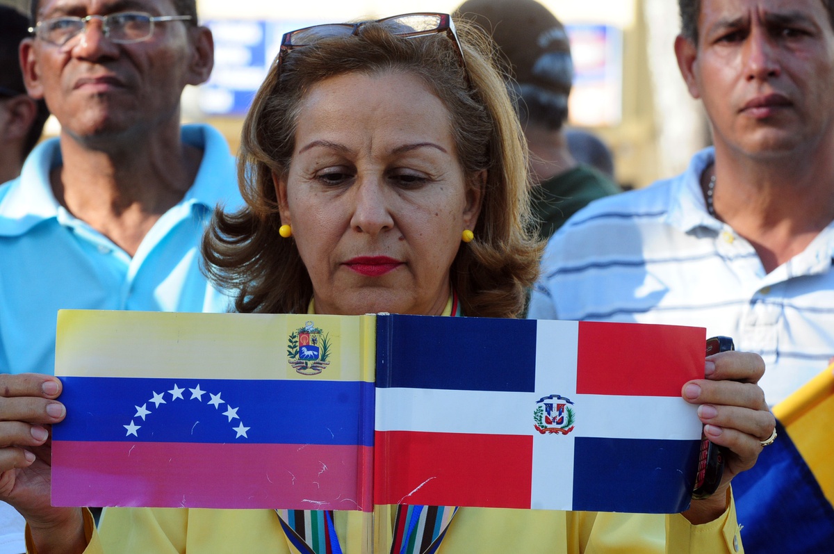 Venezuela ve Dominik Cumhuriyeti İlişkileri Yeniden Başlatıyor