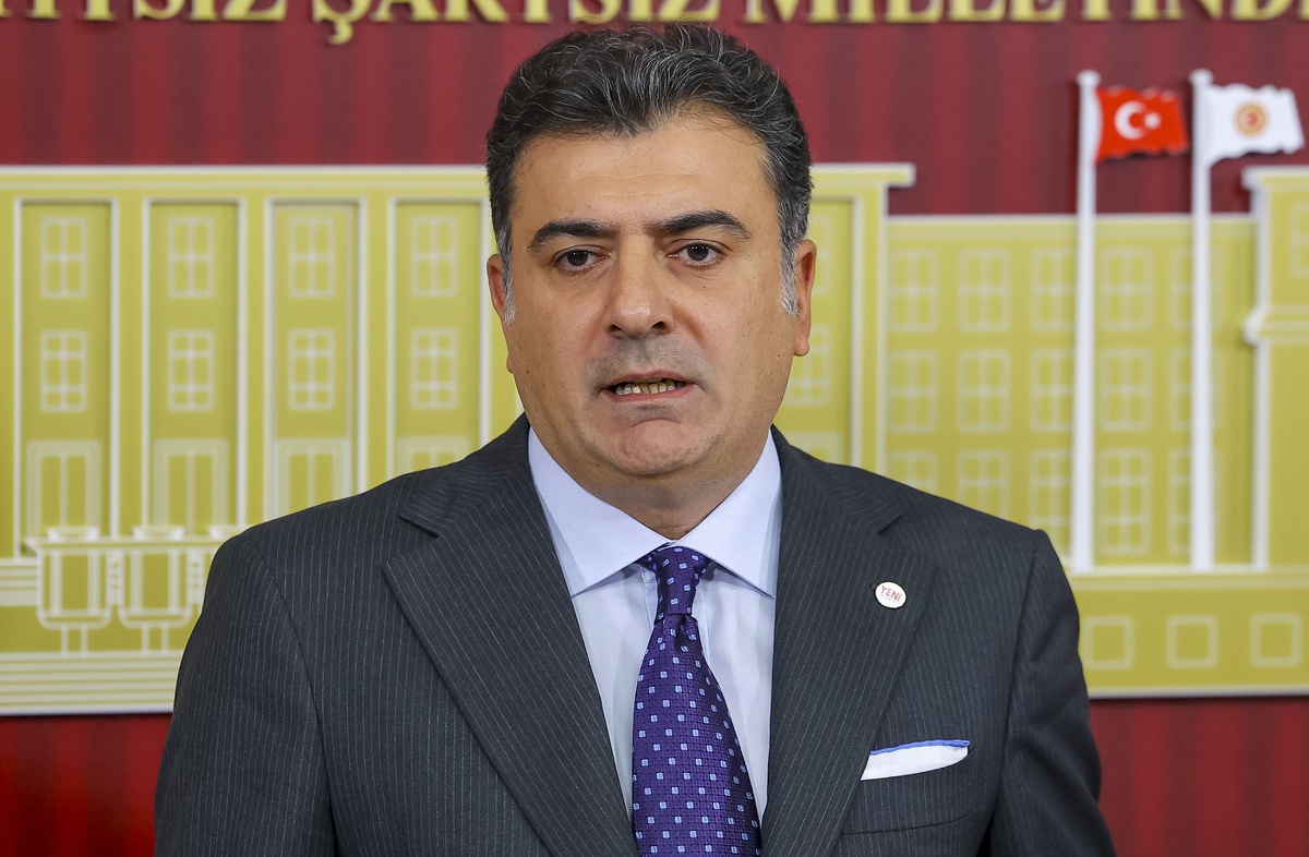 Yeni Parti\'nin Örgütlenme Hızında Rekor