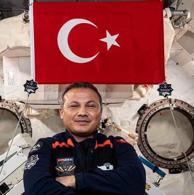 Alper Gezeravcı albaylıktan tuğgeneralliğe terfi etti