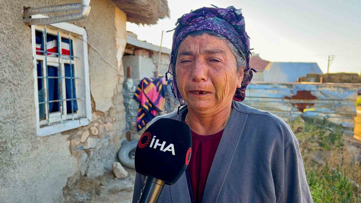 Zihinsel Engelli Genç Kızın Ailesi Çaresiz