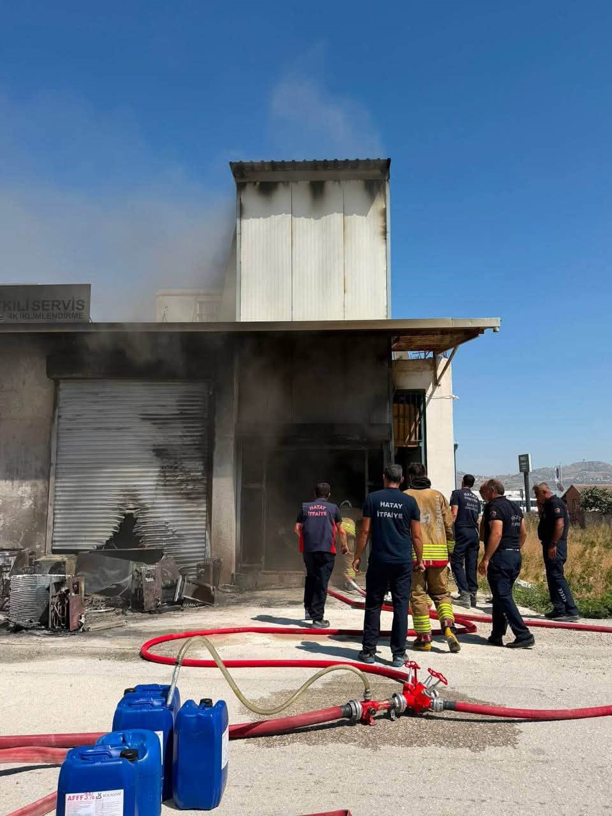 Hatay\'da Beyaz Eşya Deposu Yangını