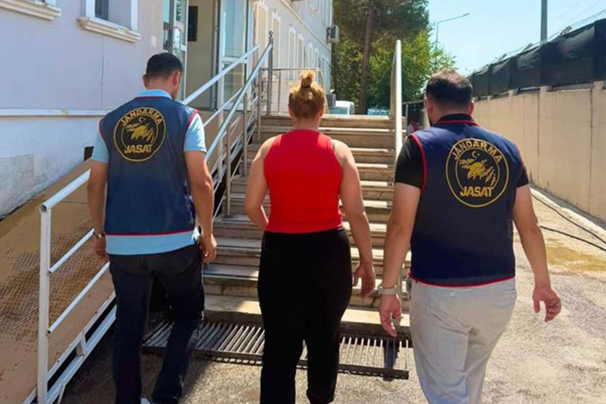 Batman\'da kesinleşmiş 15 yıl hapis cezası bulunan firari hükümlü JASAT operasyonuyla yakalandı